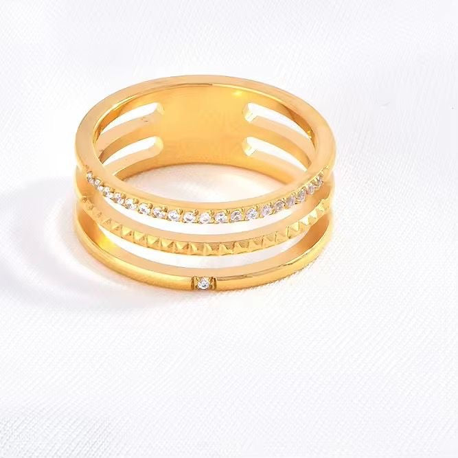 Layla LUX Pave Stacked Ring