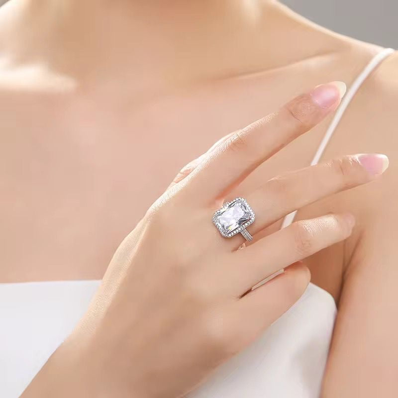 Cushion Diamanté Ring