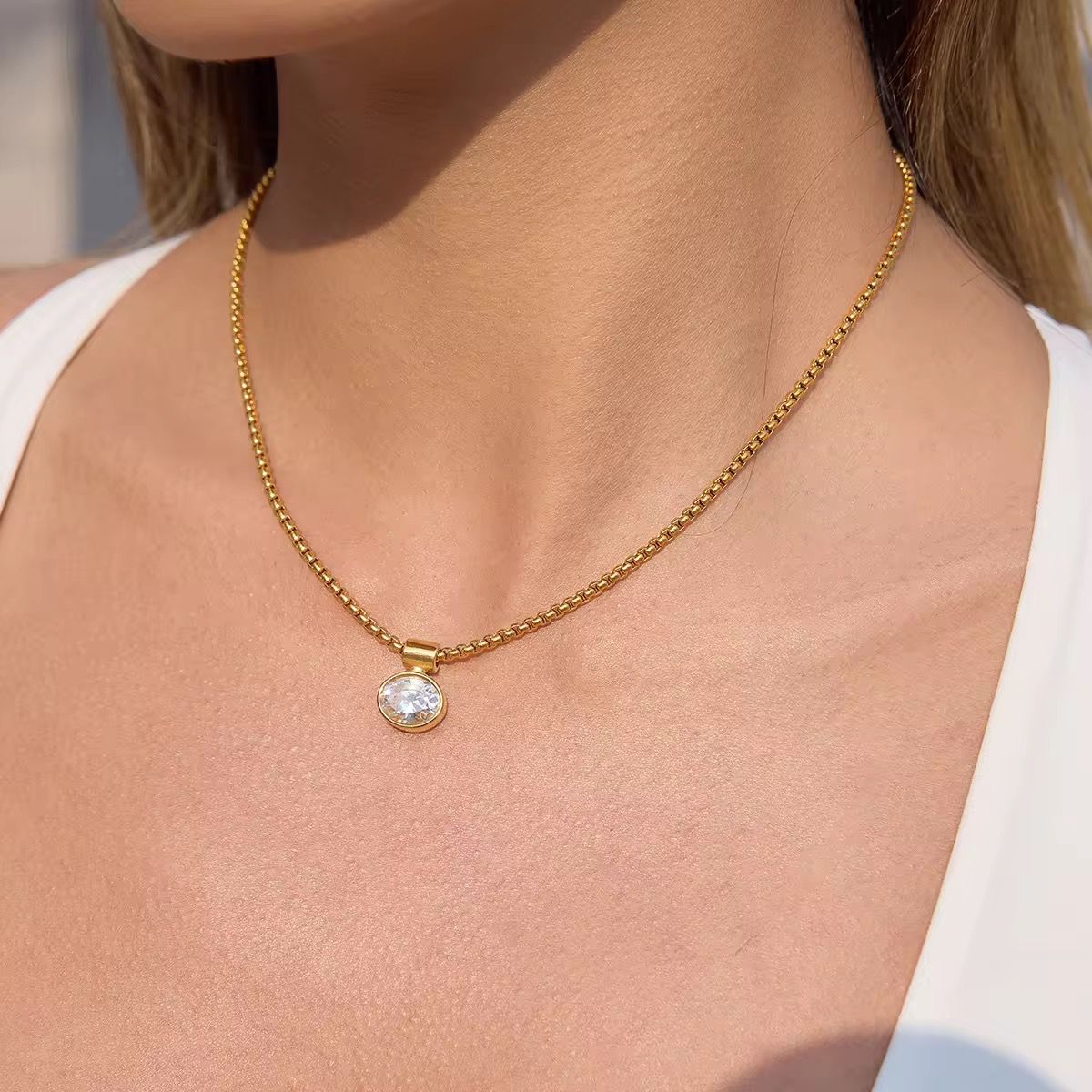 Luma Aurea Solitaire Necklace