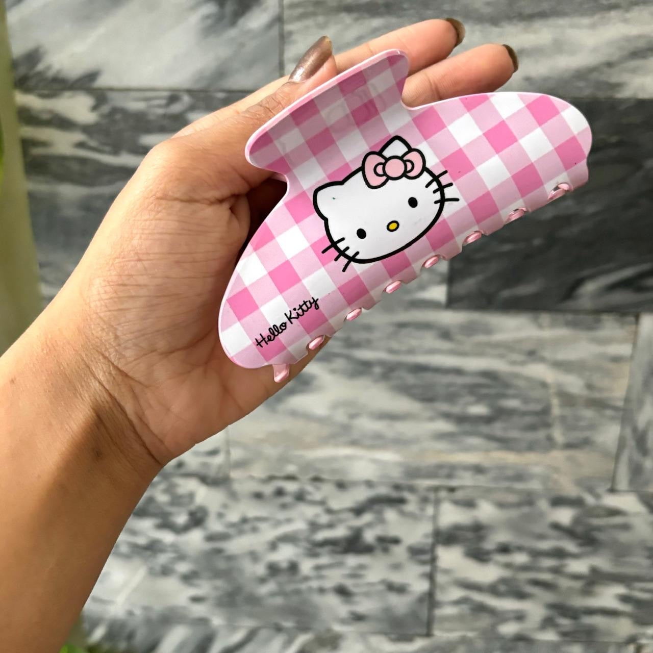 Hello Kitty Clutcher  -Sanrio Collection