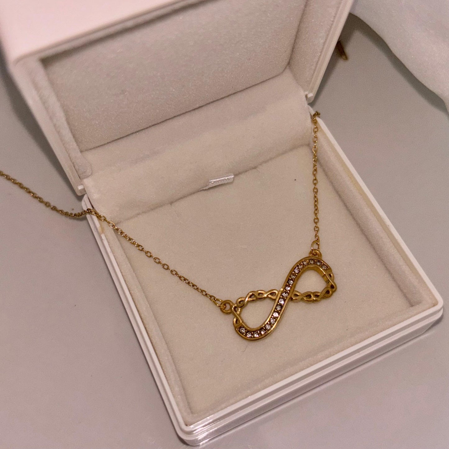 Infinity Necklace -18K