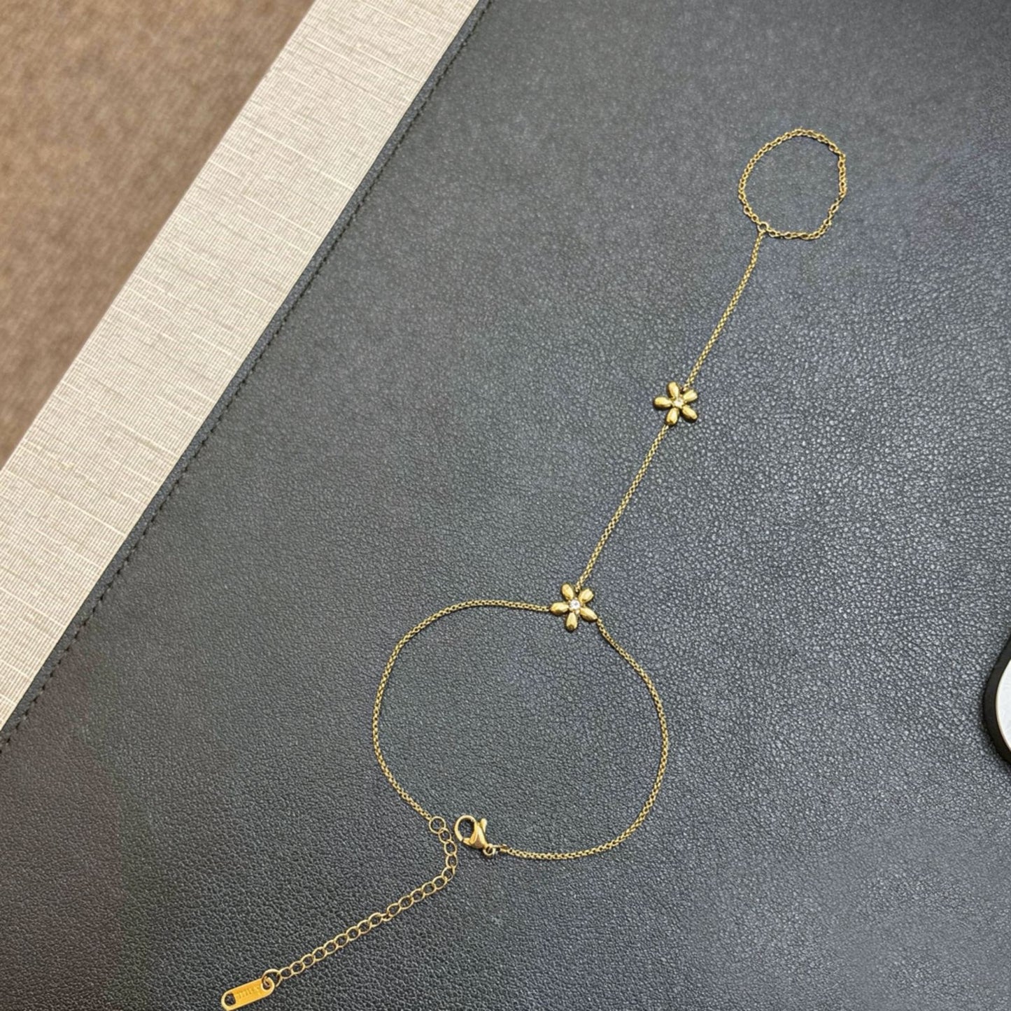 Daisy Bloom Hand Chain