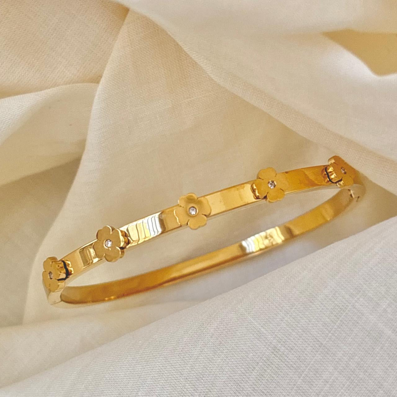 Daisy Bracelet