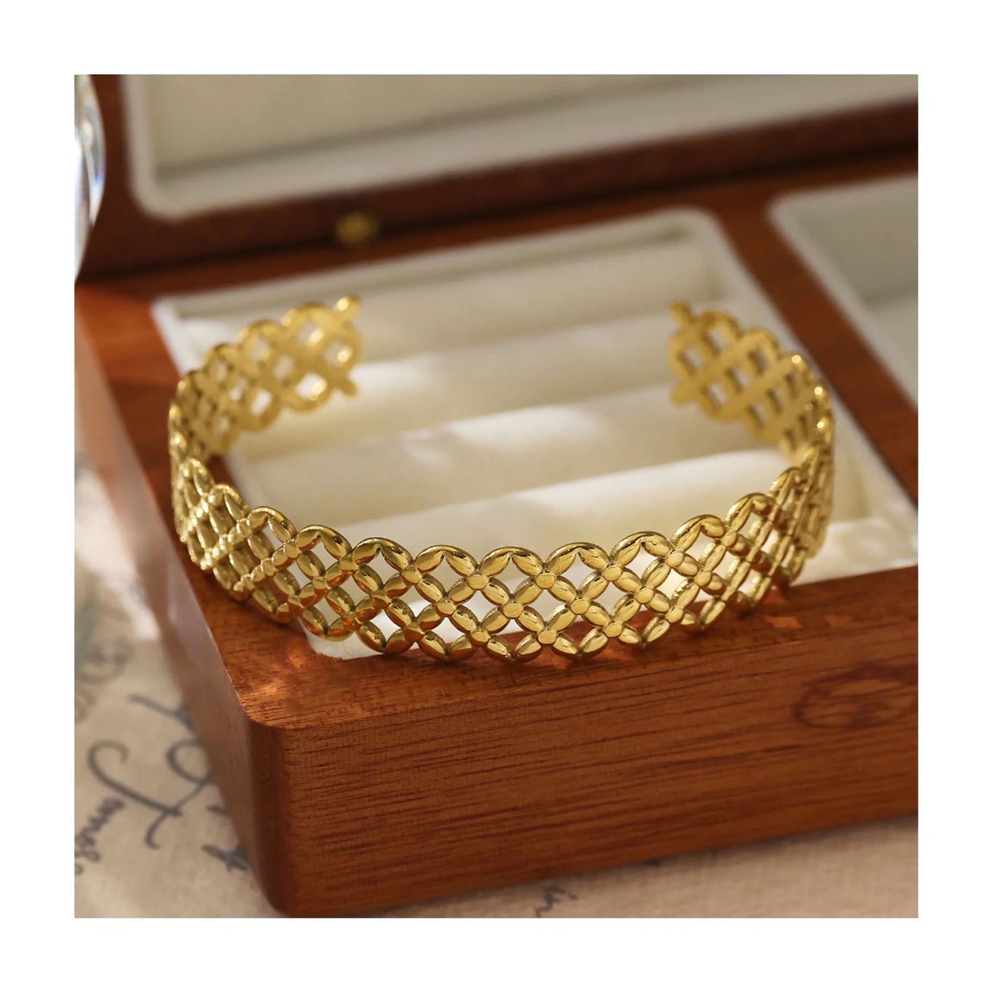 Sunrise Cuff -18K