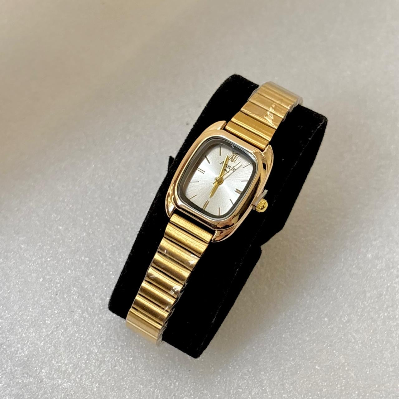 LUX Lumière Square Pearly White Watch