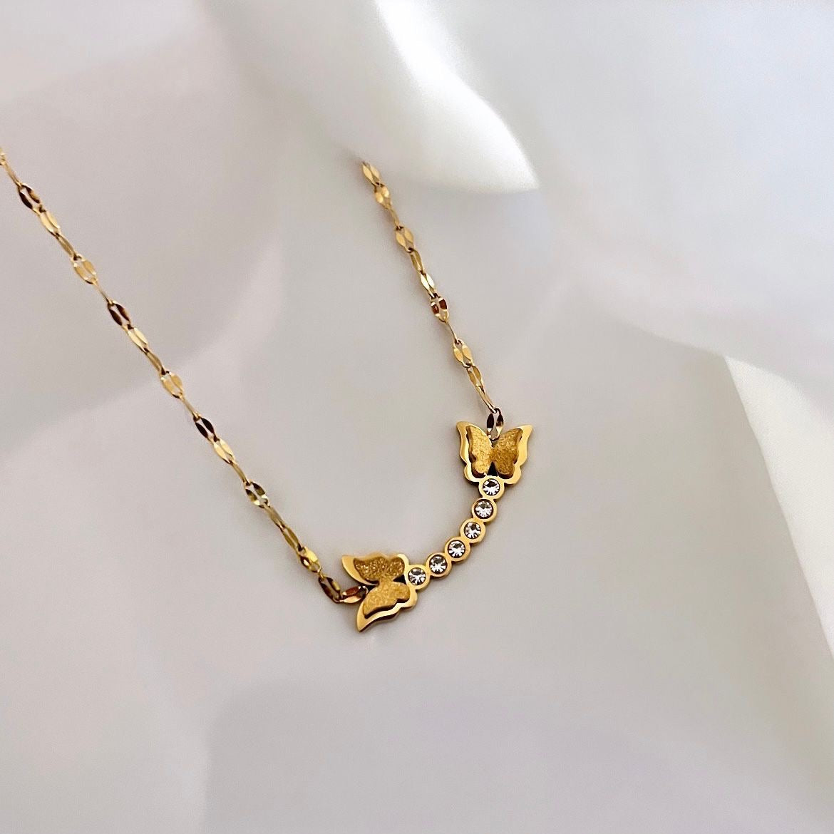 Fluttery Blings -18K