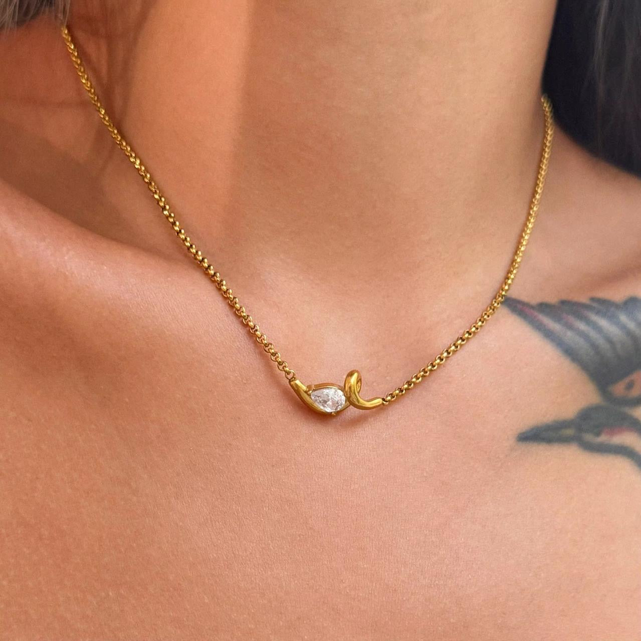 Ećlat Necklace