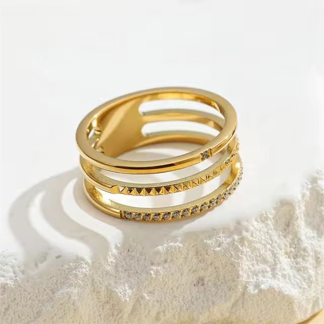 Layla LUX Pave Stacked Ring