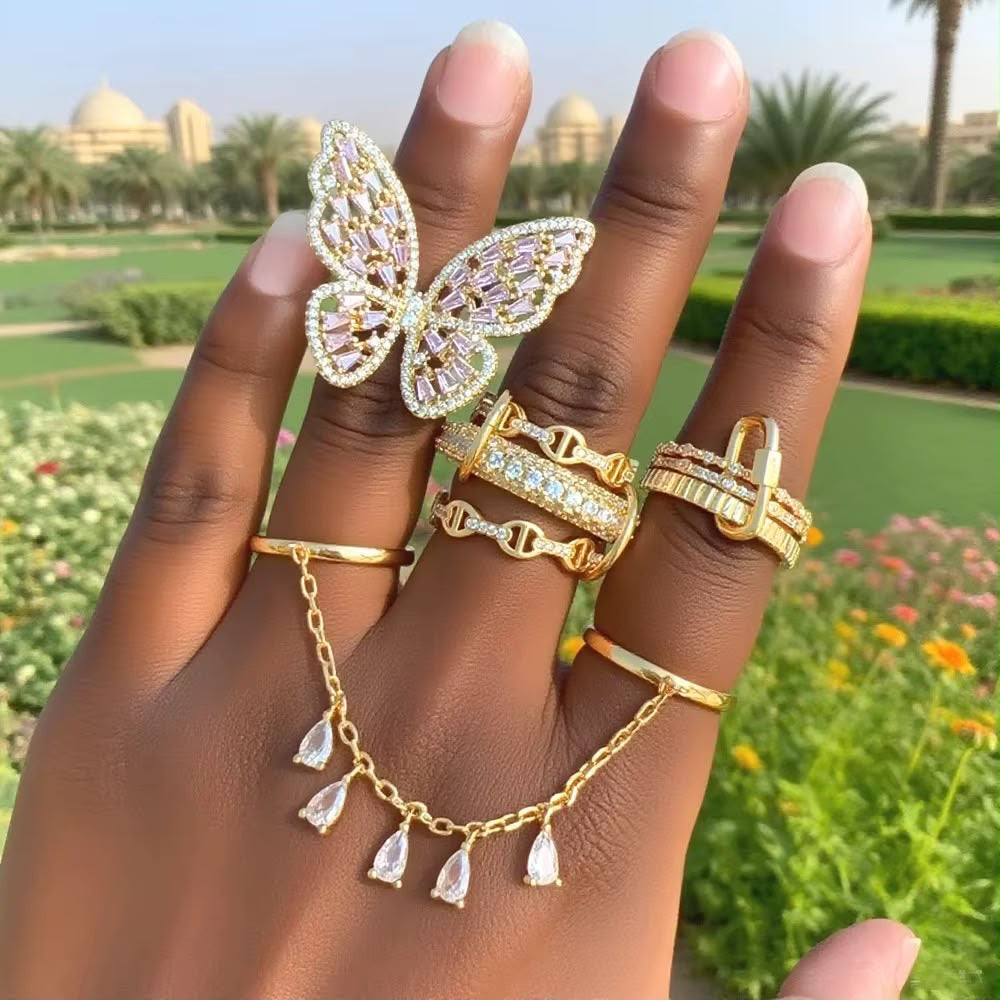 Evara Dewdrop Chain Stack Ring