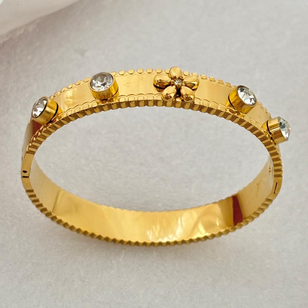 La Fleur Bracelet