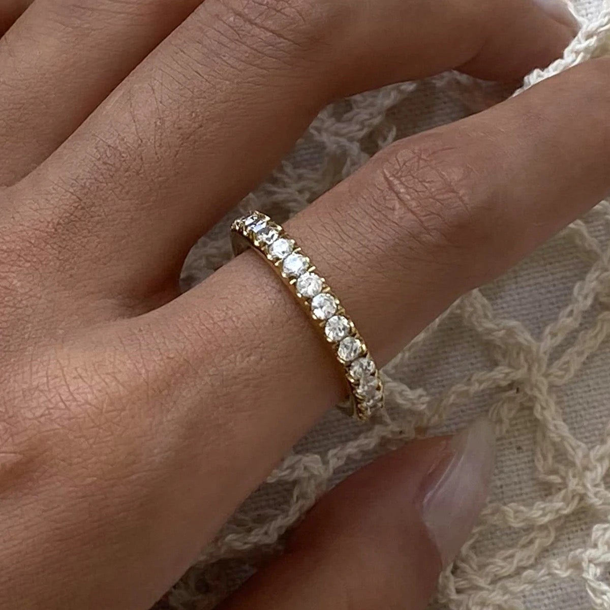 Luxurious Eternity Band Ring -18K