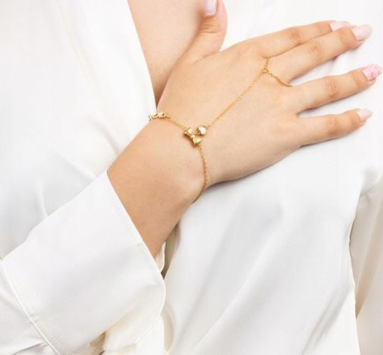 Dainty Bow Hand Chain