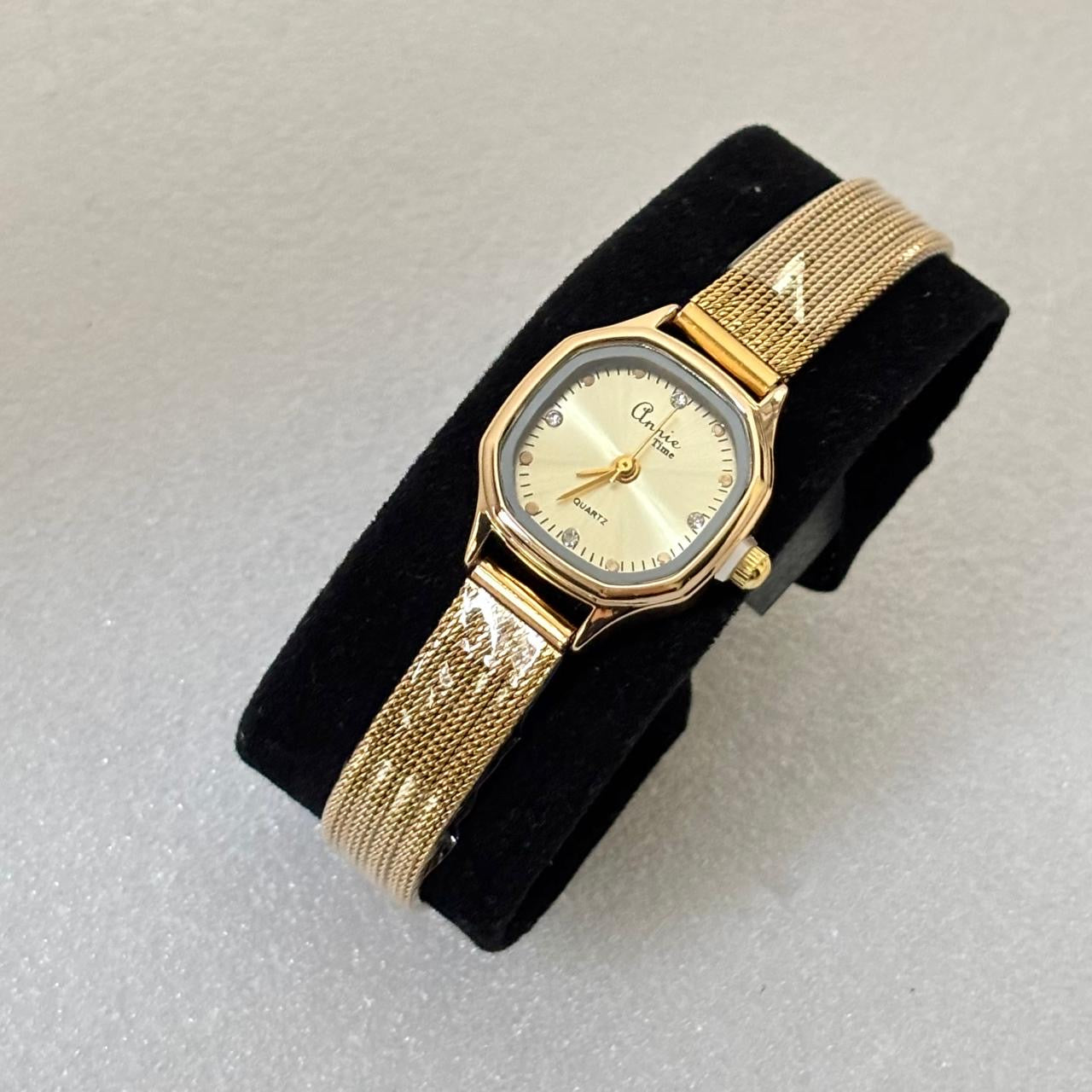 Élise Everyday Staple Gold Watch
