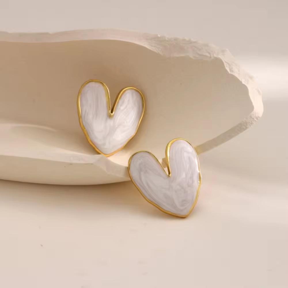 Love In Bloom Studs -Pearl White