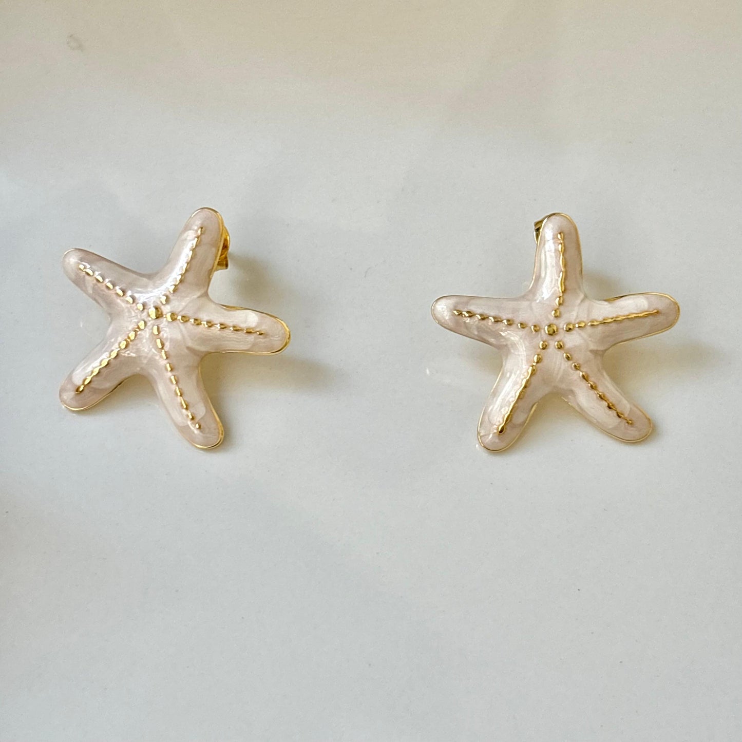 Starlétta Studs -Pearly White