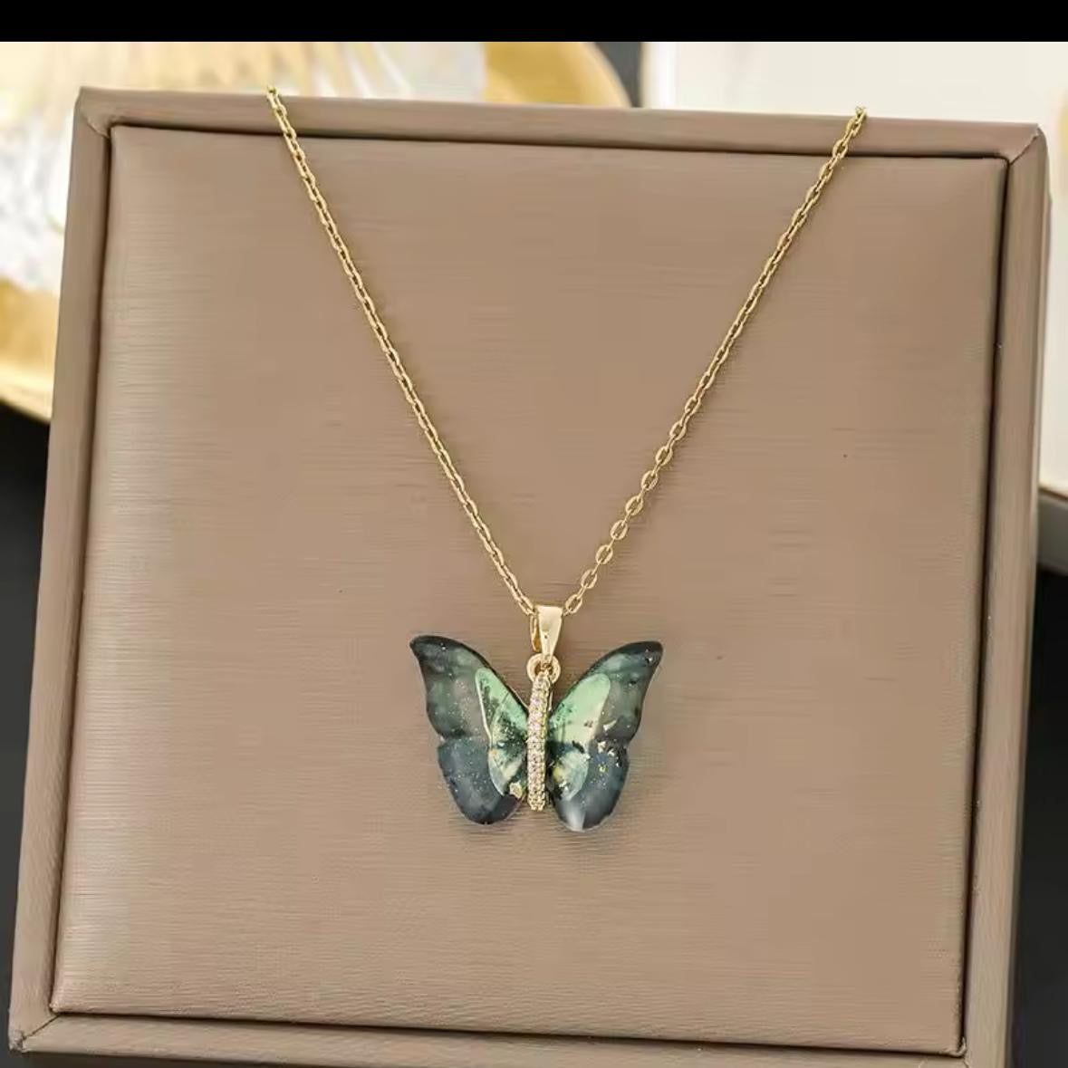 Morphe Crystal Mariposa Necklace