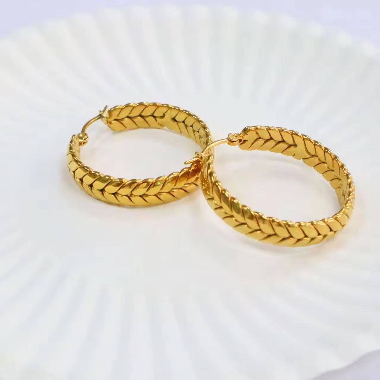 Braided Hoops -18K