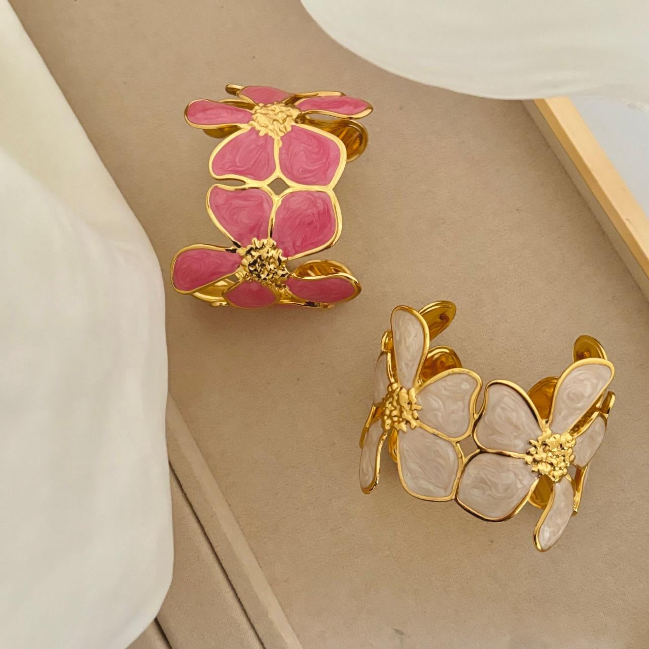 Lily Cuff -Pearly White