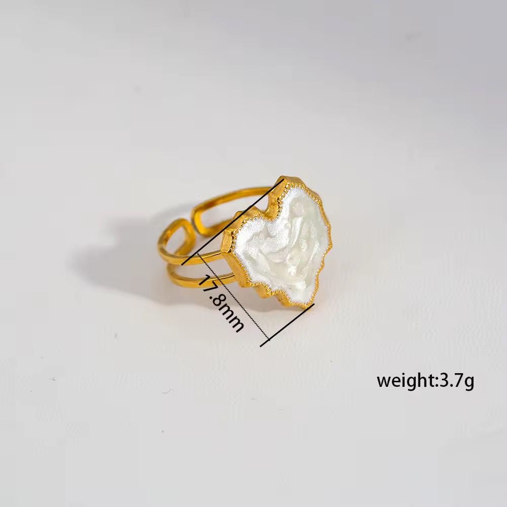 Julie Heart Ring -White