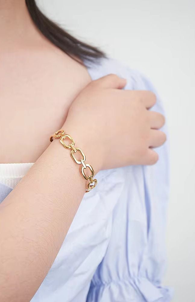 Linkco Cuff -18K