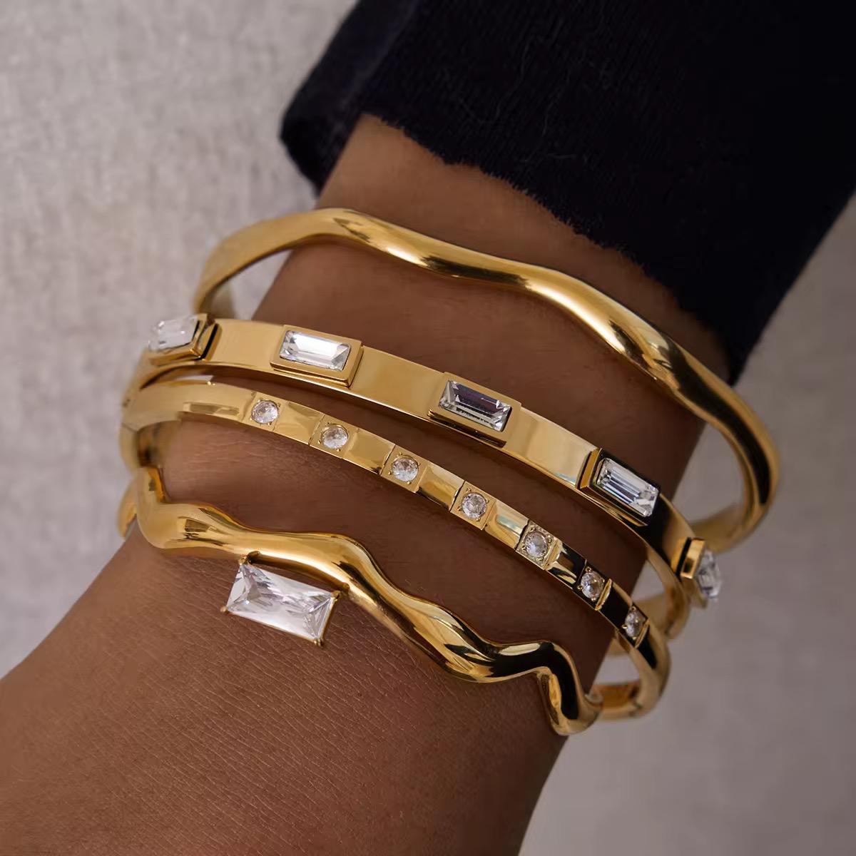 Riviera Wave Cuff