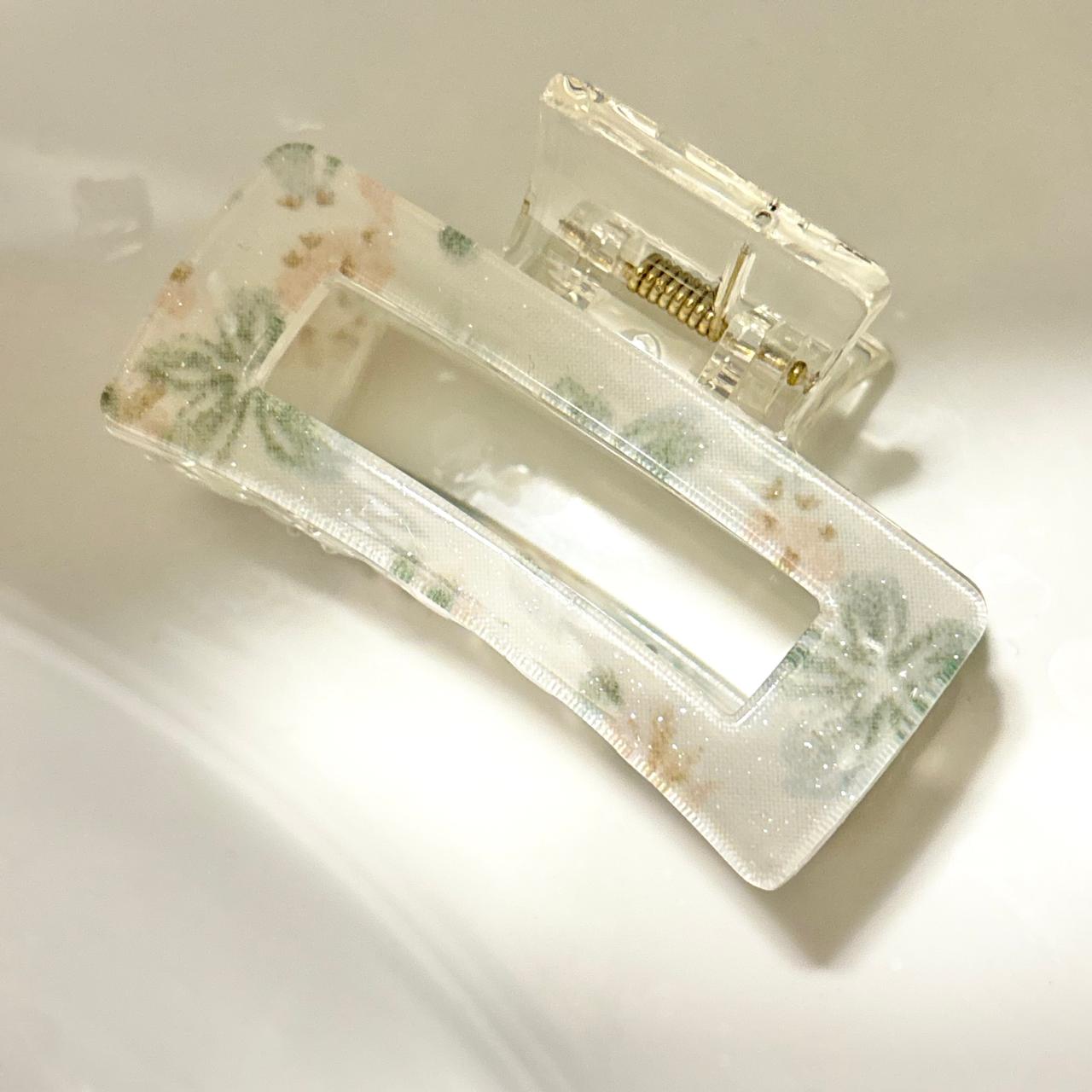 Glittery Glitz Claw Clip