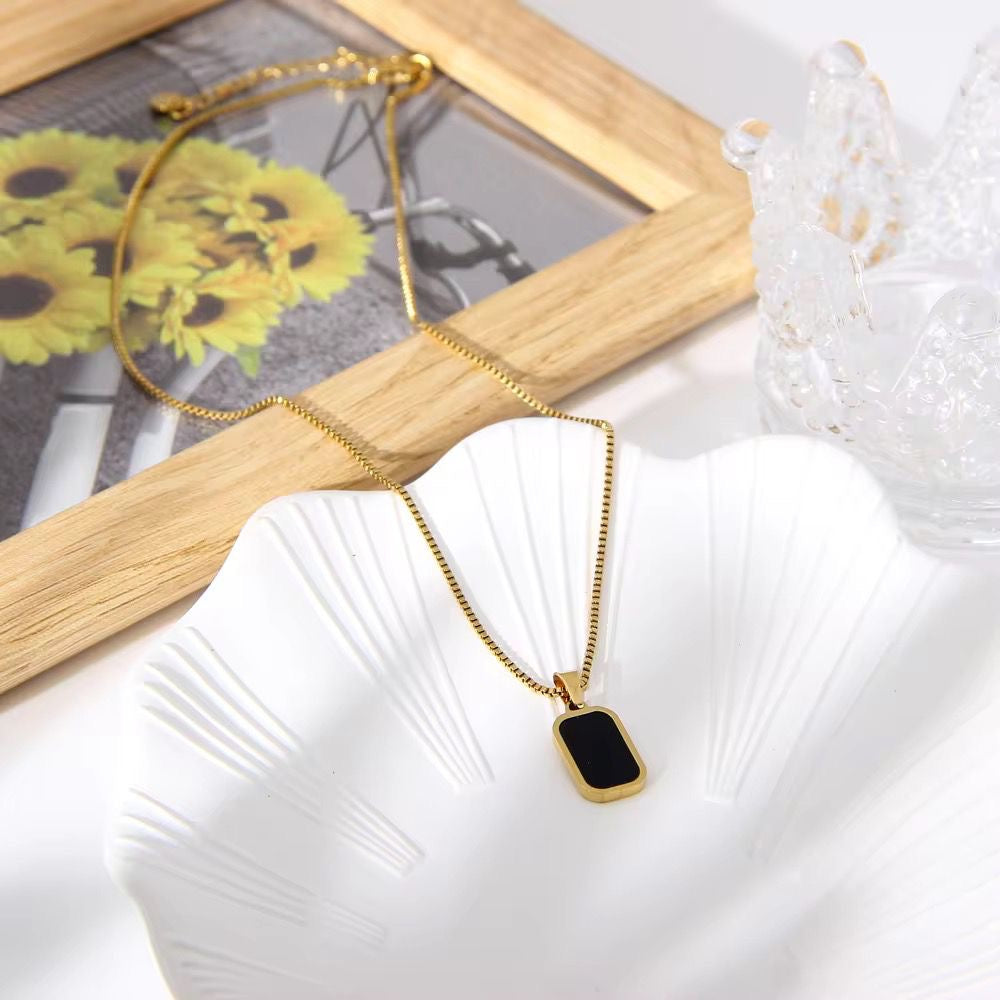 Noir -Secret Message Necklace