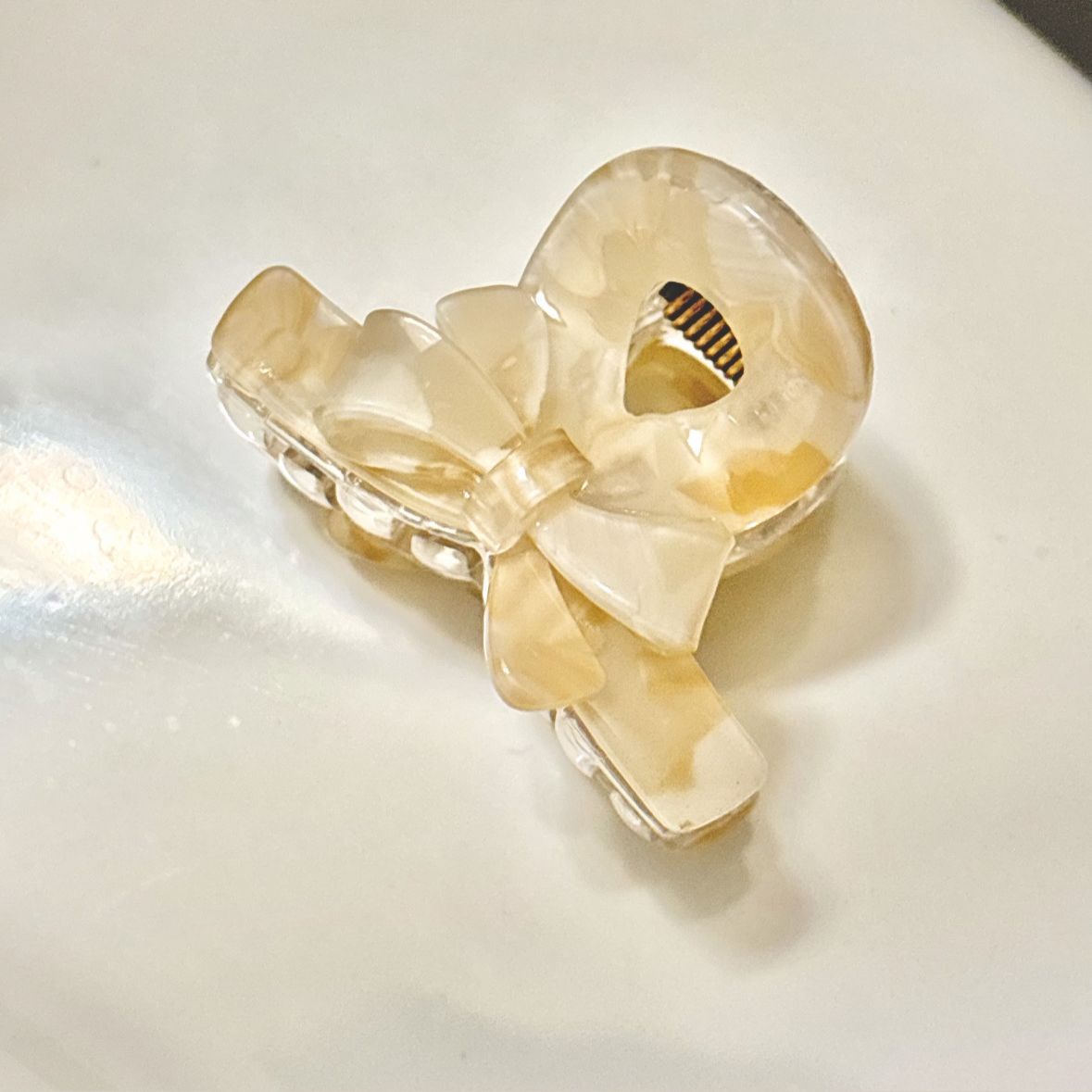 Petite Bow Claw Clip