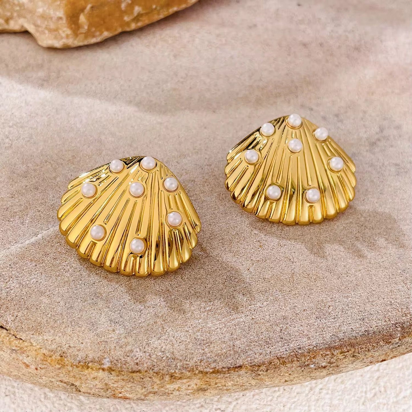 Pearly Scallop Studs