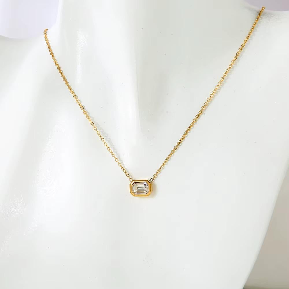 Güzel Necklace
