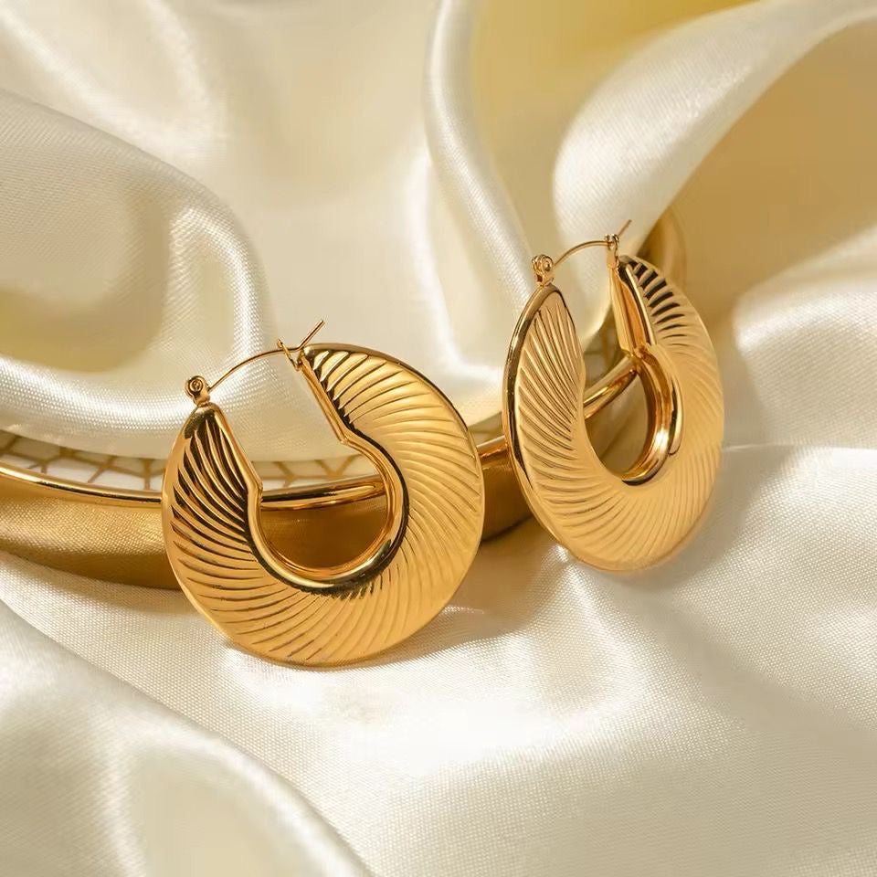 Bianca Chic Hoops -18K