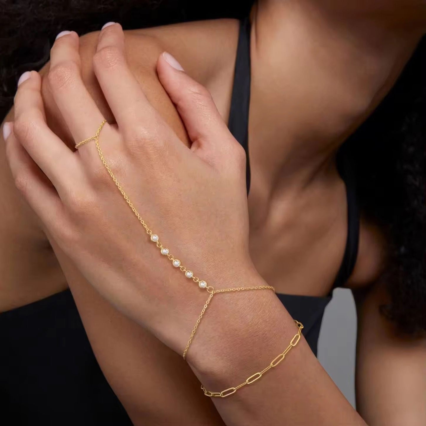 Aurelia Hand Chain