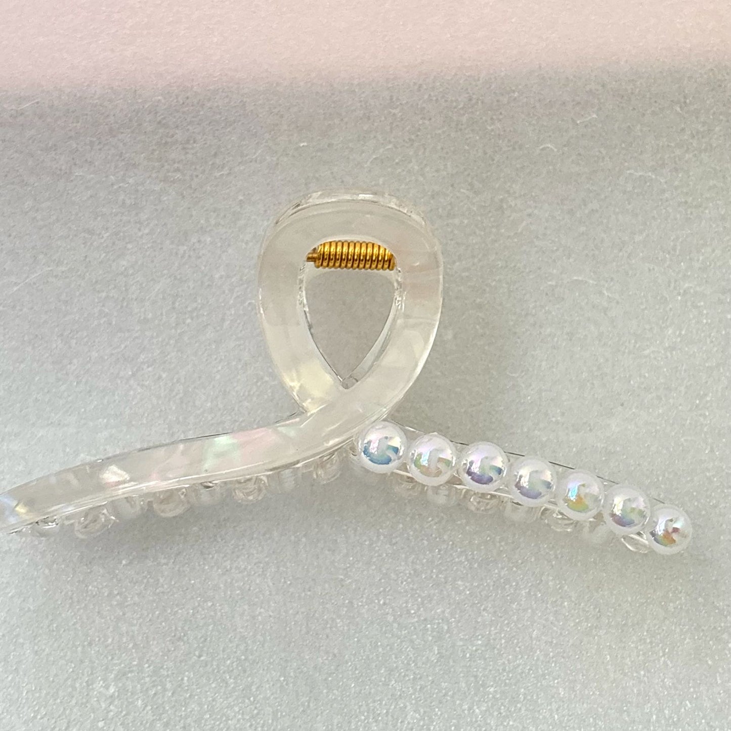 Pearly Knot Claw Clip