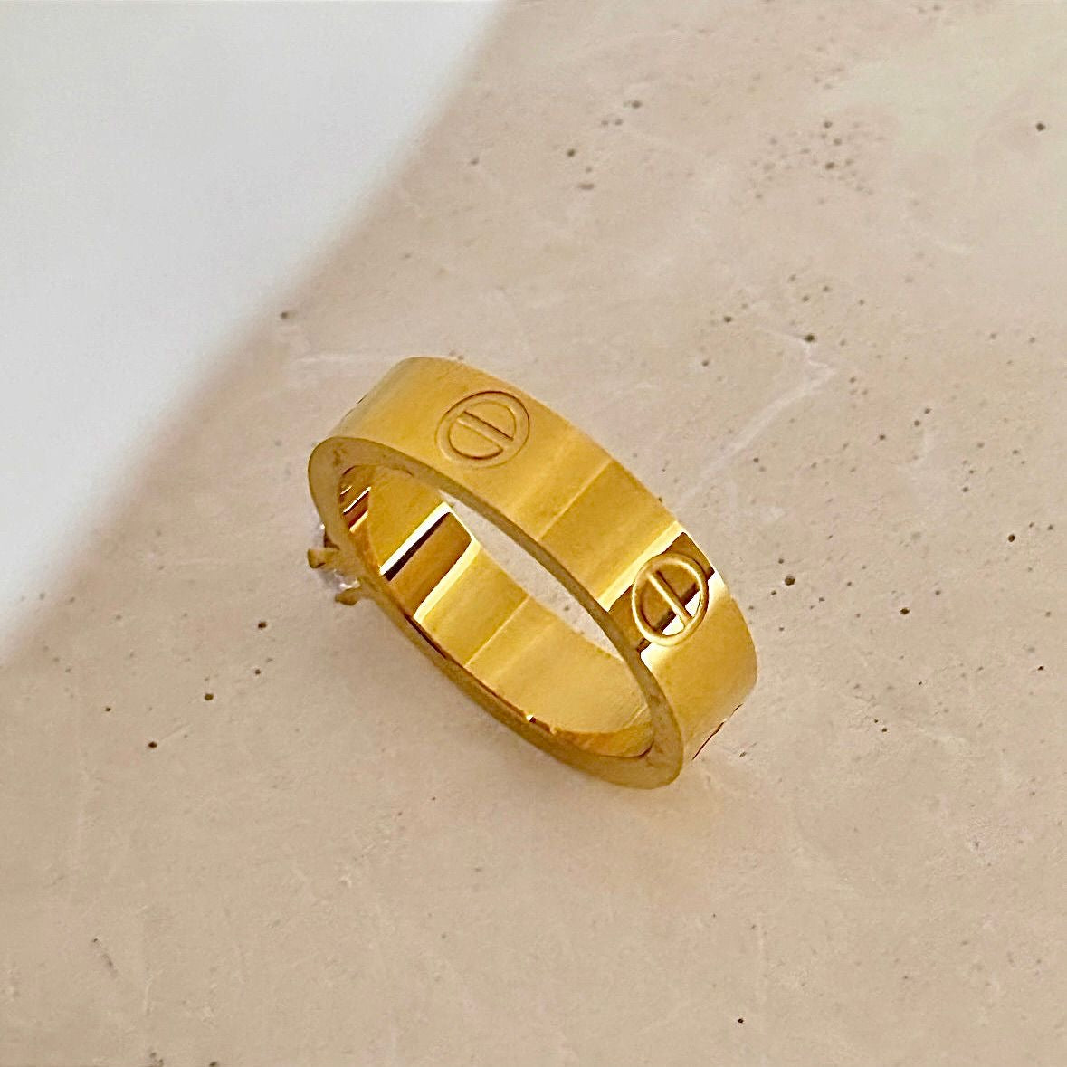 Amour Cz Luxury Ring -18K