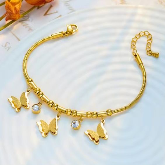 Frosted Flutter Charm Cz Bracelet