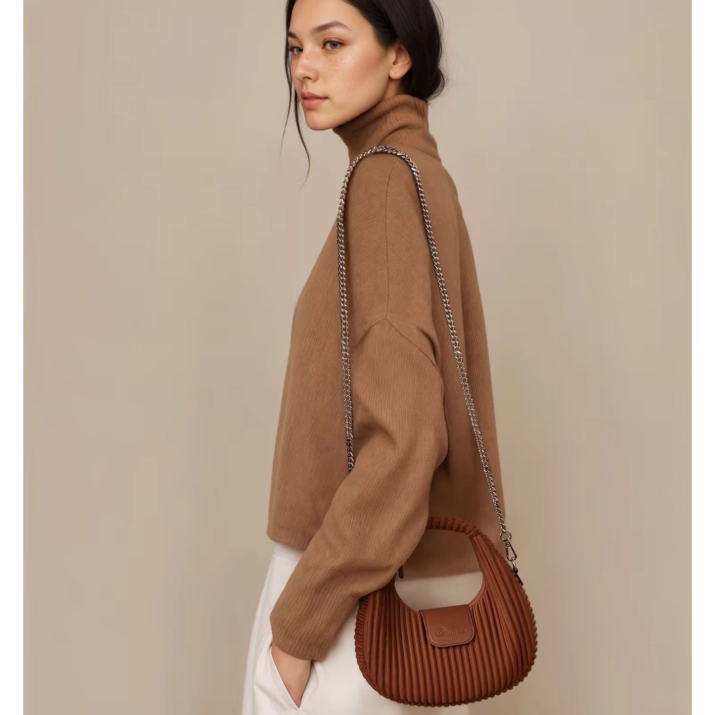 LC Ribbed Cloud Shoulder Bag -Brown