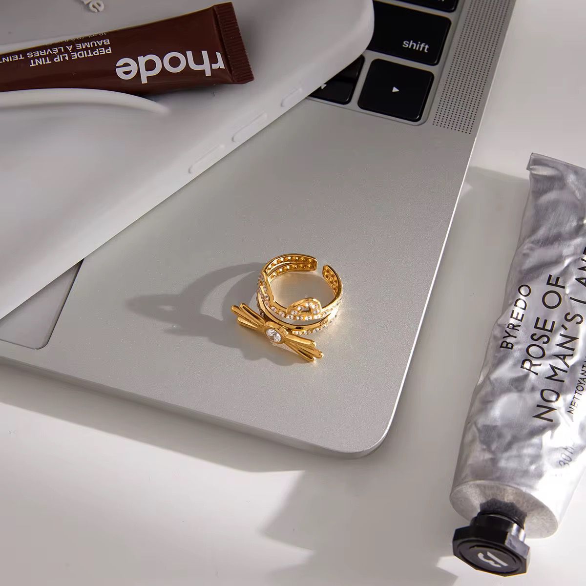 Neko Zircon Pave Ring