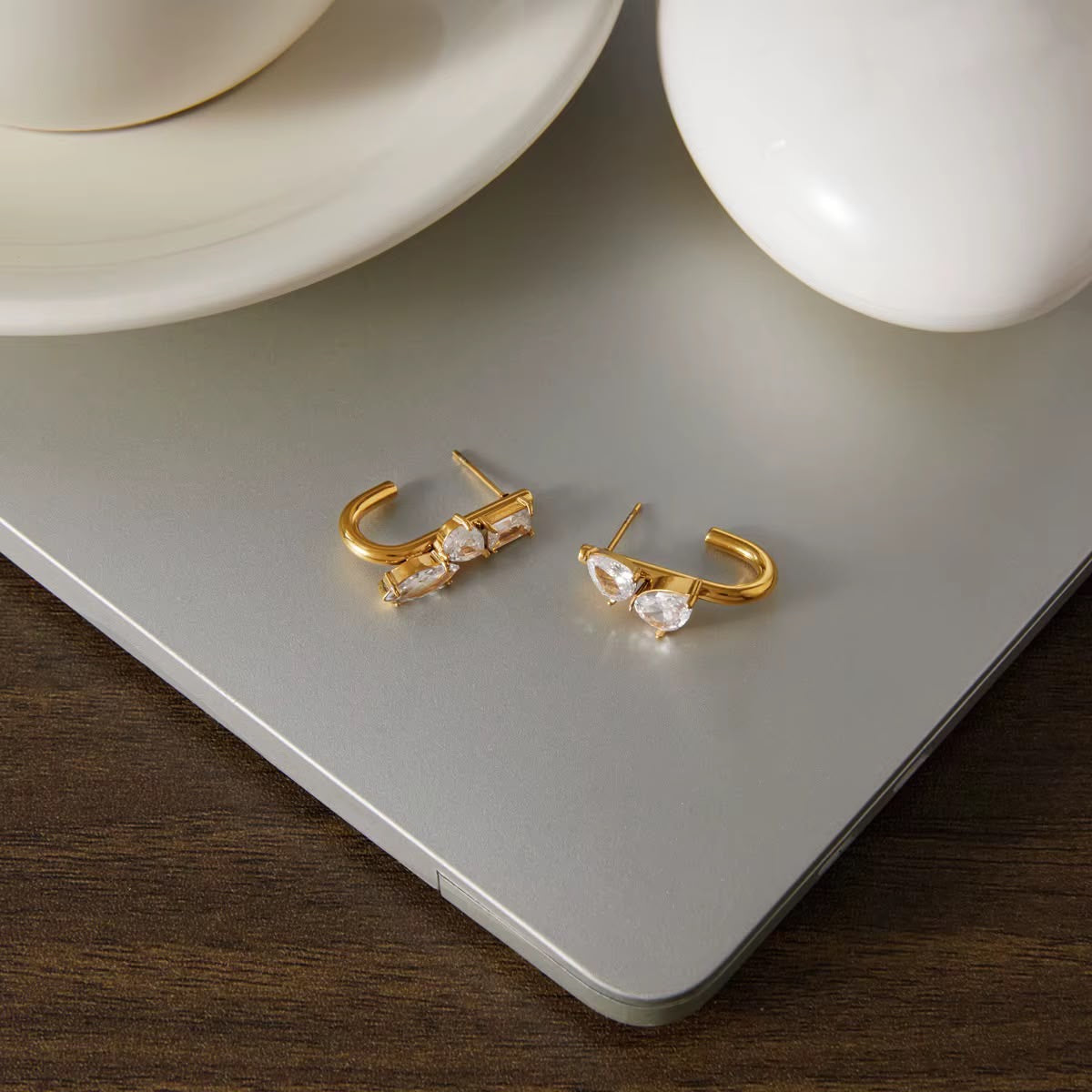 Belle LUX J-Studs