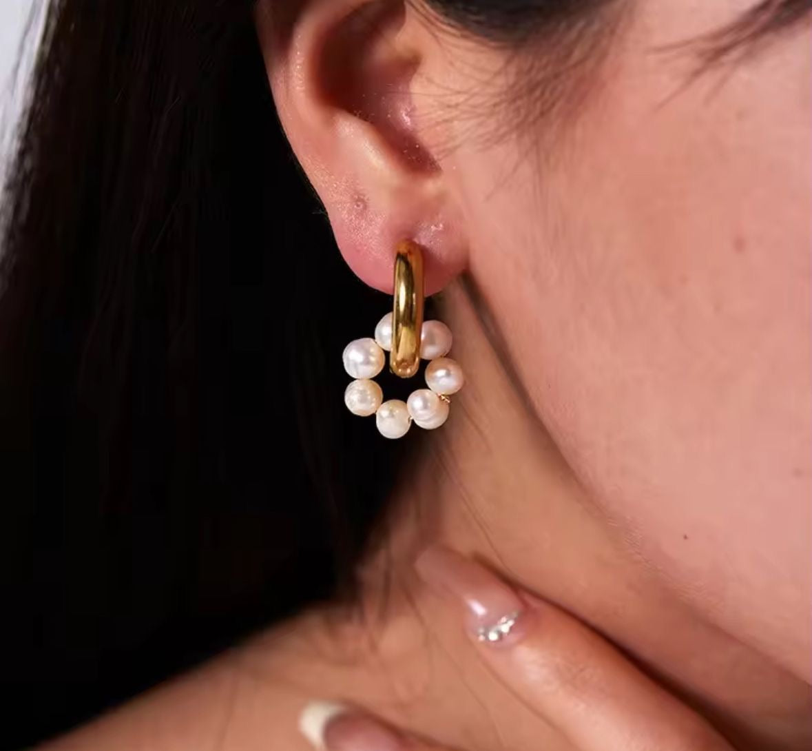 Disty Daisy Dainty Hoops