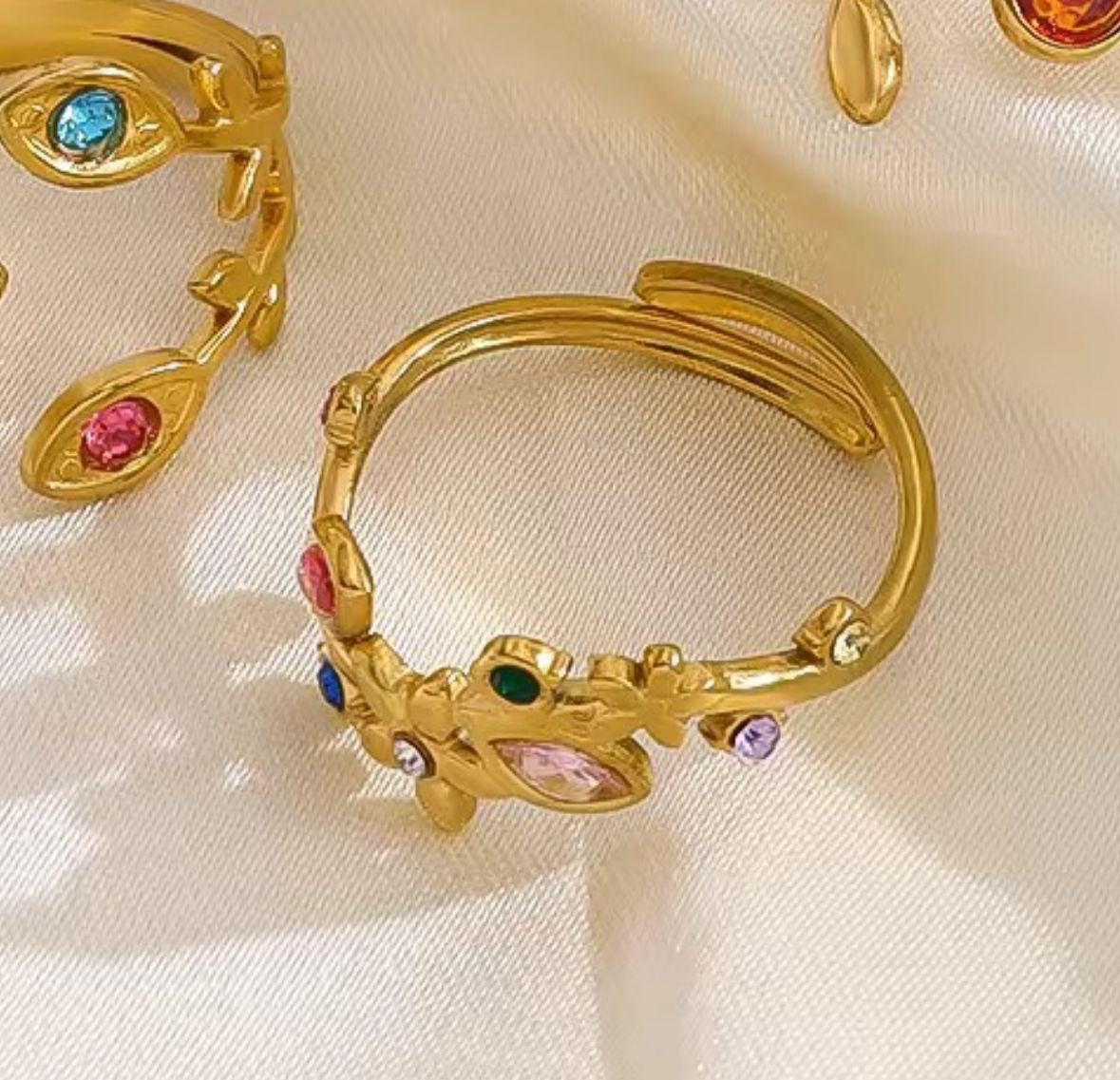 Mulberry Florals Ring