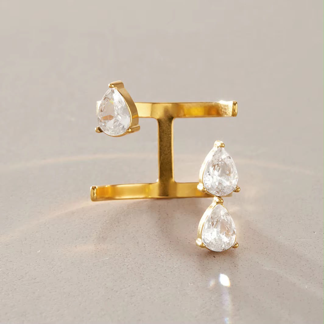 Etoile De Larmes Ring