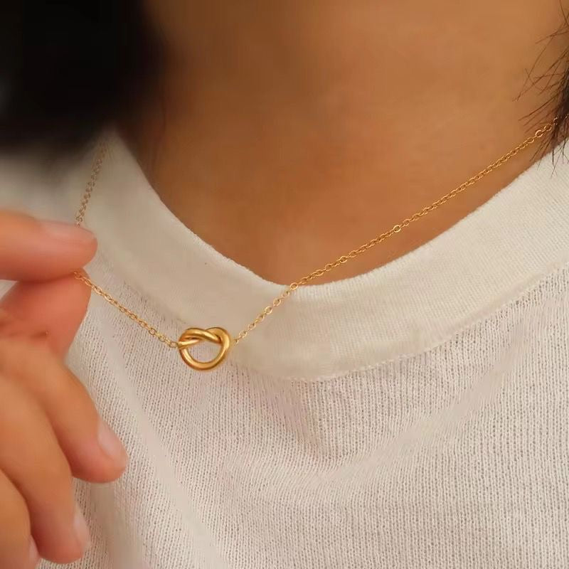 Knotted Necklace