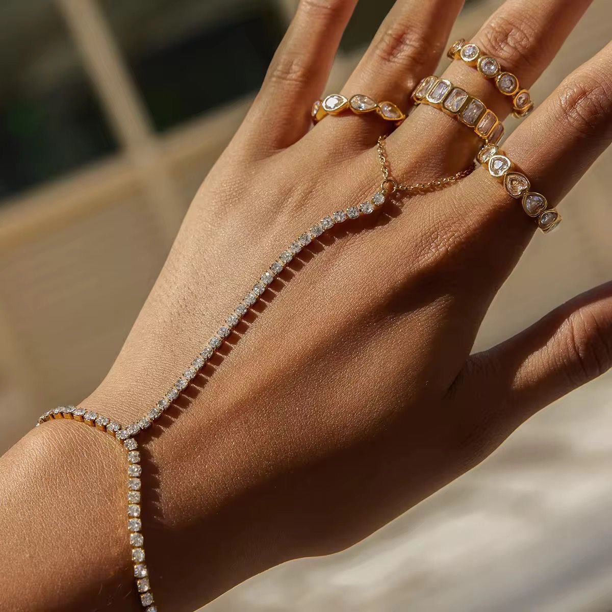 Noor Hand Chain