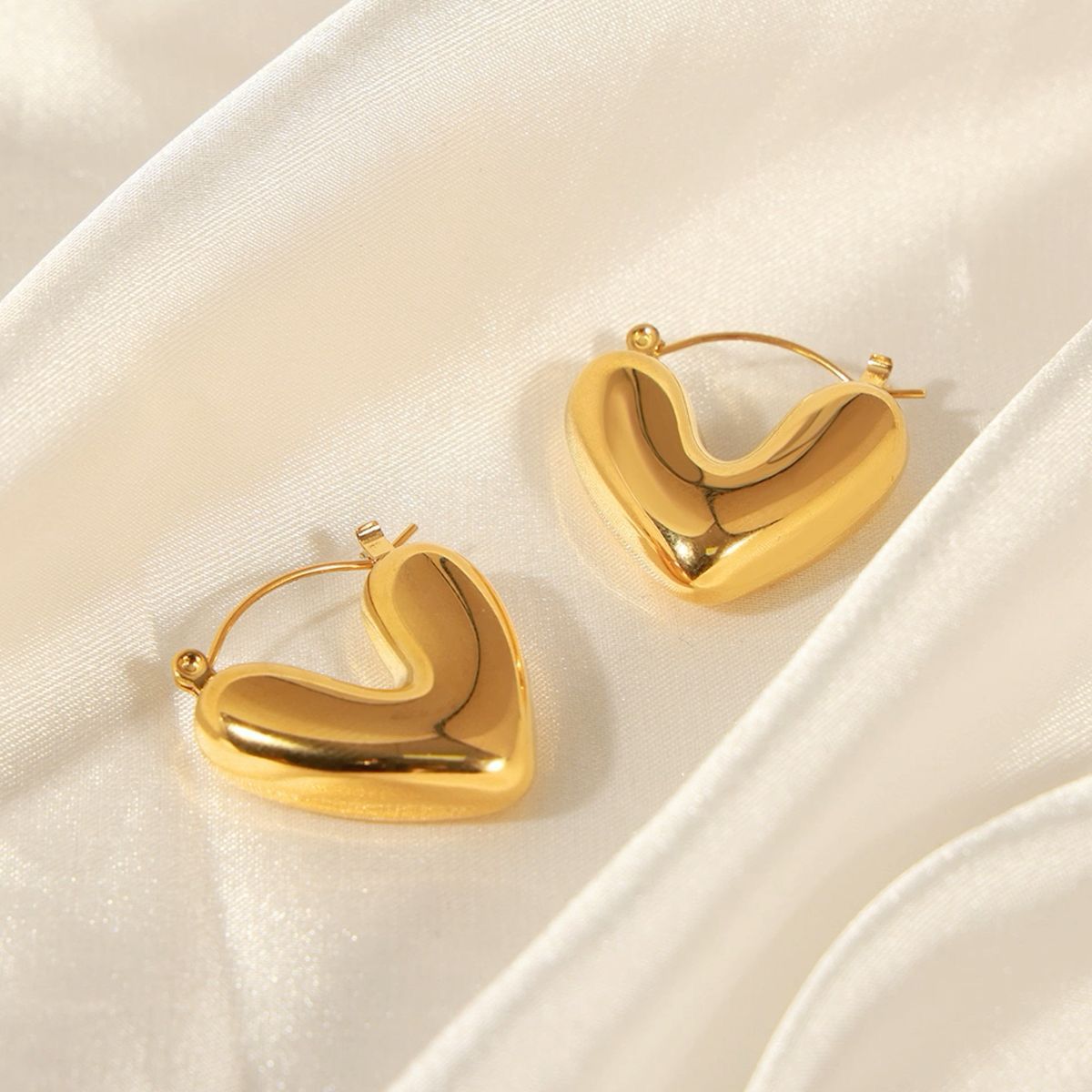 Heart Huggies -18K