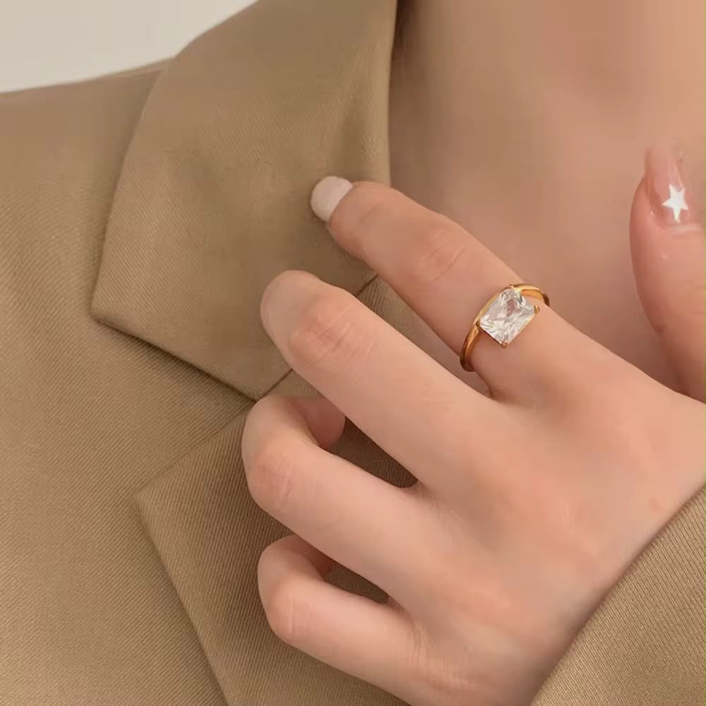 Beverly Diamond Ring