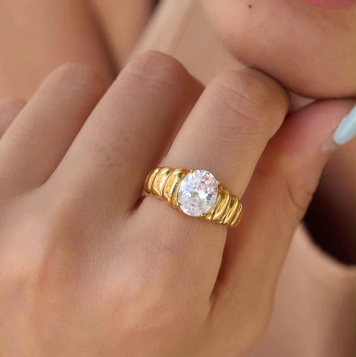 Éclat Royal Ring