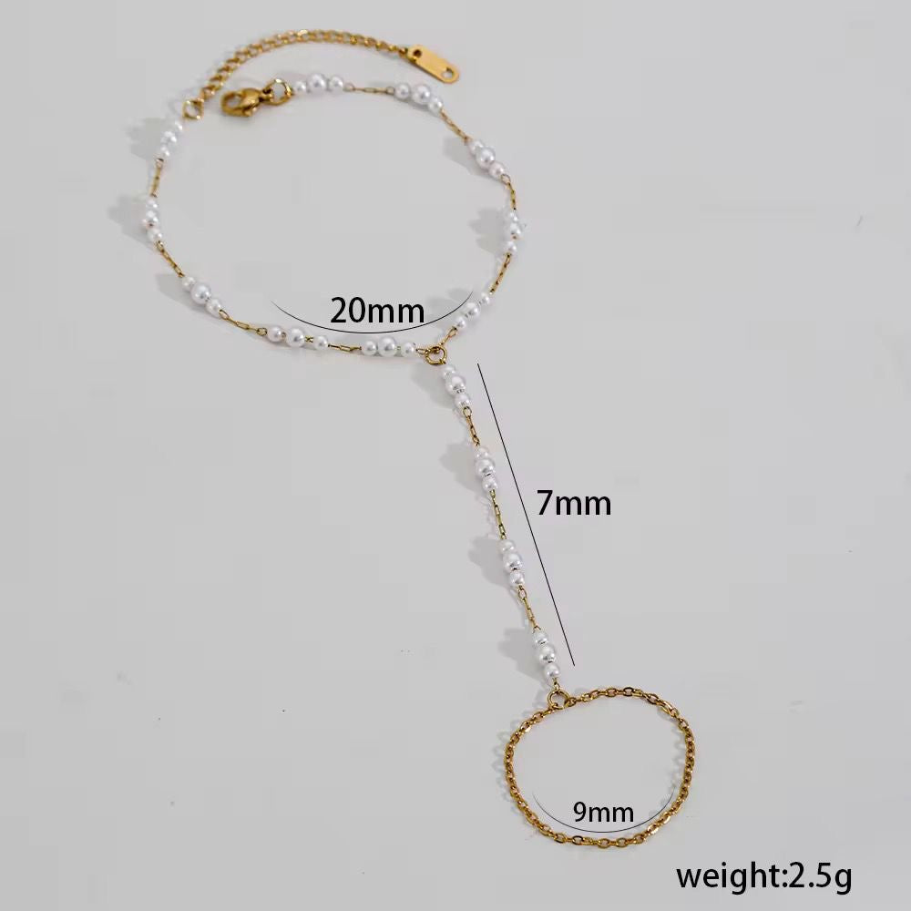 Irene Perle Hand Chain