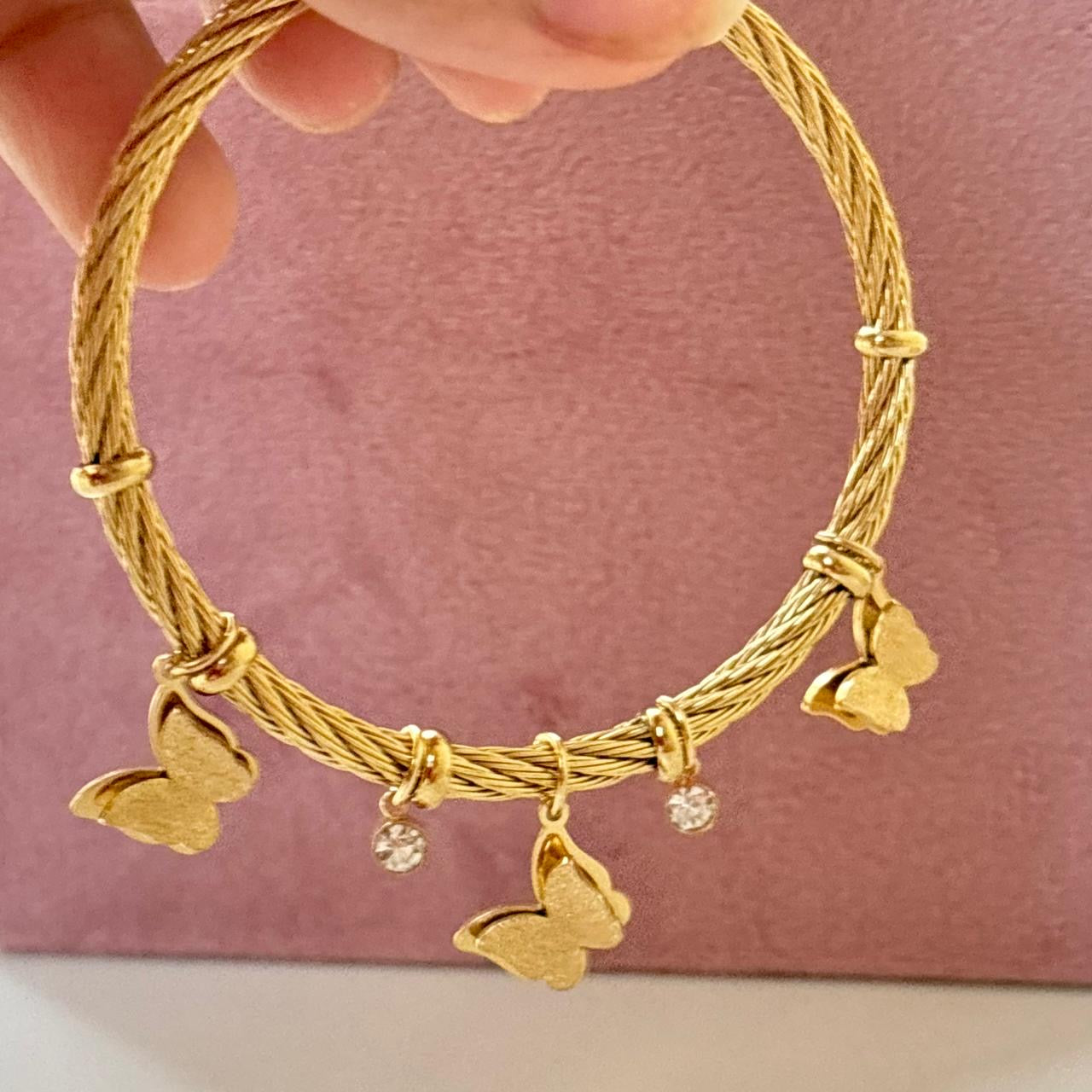 Frosted Flutter Charm Bracelet