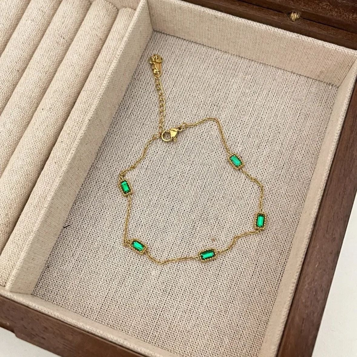 Faerydale Emerald Bracelet -18K