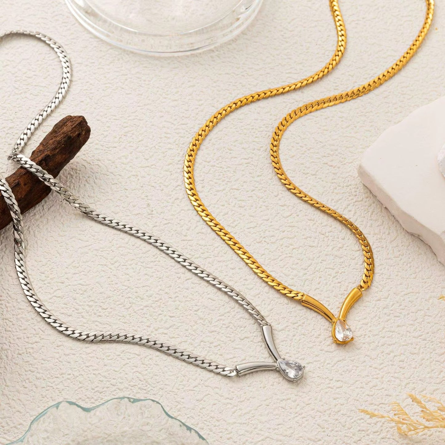 Diva Necklace